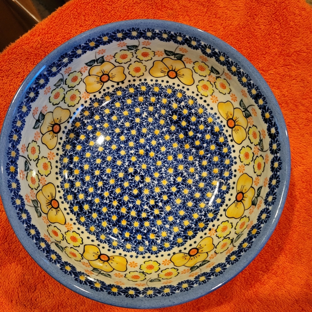 Serving bowl